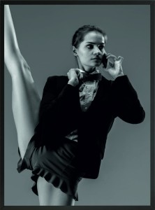 OBRAZ PLAKAT CZARNO-BIAŁY KOBIETA TELFON 