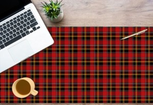 Mata antypoślizgowa ochronna na biurko czerwona krata kratka