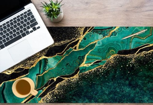 Mata antypoślizgowa ochronna na biurko do biura zielony marmur