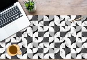 Podkładka antypoślizgowa ochronna na biurko szara mozaika