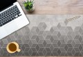 Biurowa mata ochronna antypoślizgowa na biurko szare heksagony