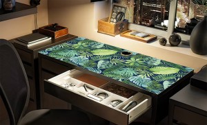 Ochronna podkładka na biurko z IKEA MICKE TROPIKALNE LIŚCIE