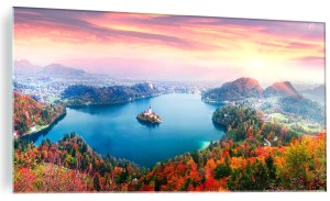 OBRAZ SZKLANY NA SZKLE WIDOK NA JEZIORO DRZEWA JESIEŃ