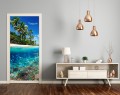 FOTOTAPETA SAMOPRZYLEPNA NA DRZWI LAZUROWY OCEAN PLAŻA TROPIKI