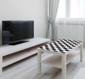 Naklejka laminowana na STOLIK KAWOWY IKEA  CZARNO BIAŁA SZACHOWNICA