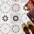 Naklejki na płytki podłogowe kuchenne łazienkowe samoprzylepne arabski wzór w beżowe kwiaty