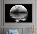 obraz na płótnie canvas KSIĘŻYC NOC OCEAN