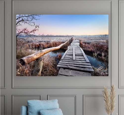 Obraz DREWNIANY STARY POMOST NAD RZEKĄ do salonu 