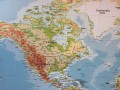 Obraz na korku klasyczna MAPA ŚWIATA PO POLSKU kraje miasta 
