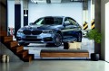FOTOTAPETA DO SALONU ŚCIENNA Szare Błyszczące Sportowe Bmw 520