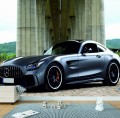 FOTOTAPETA DO SALONU ŚCIENNA Srebny Wyścigowy Mercedes AMG GT