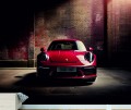FOTOTAPETA DO SALONU ŚCIENNA Czerwone Sportowe Porsche 911 Carrera 4 GTS