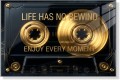 Obraz Kaseta Audio Gold – Life Has No Rewind Motywacja Retro Premium